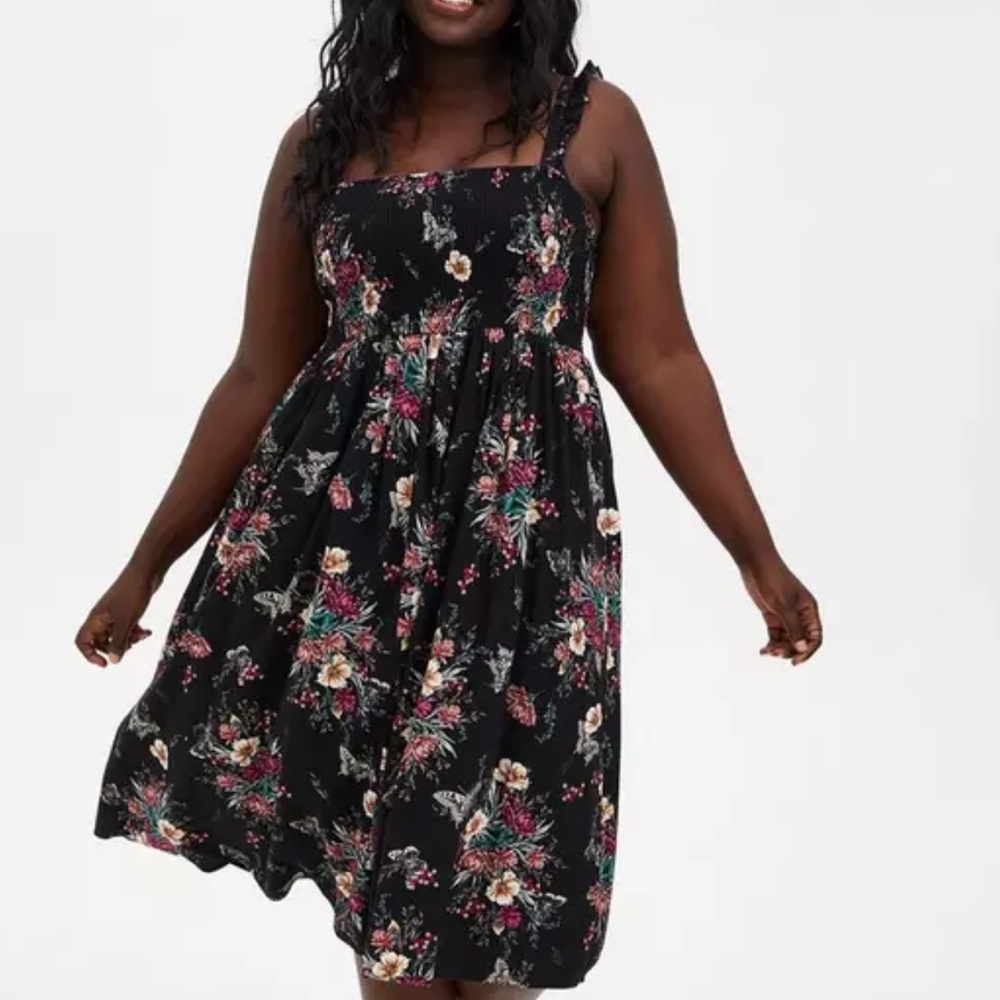 Torrid Black Floral Midi Challis Smocked Tiered Dress Size 2